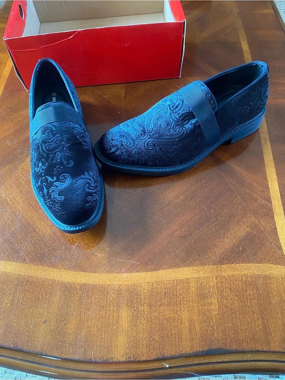 Men's Stylish Velvet Tuxedo Dress Shoes